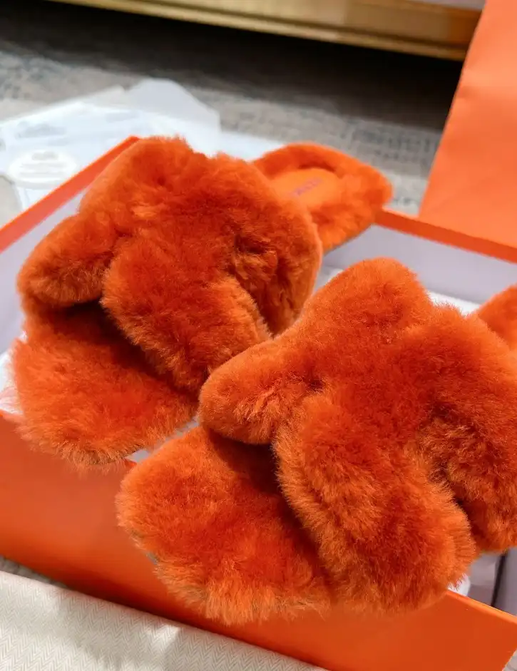 hype Hermes Slippers