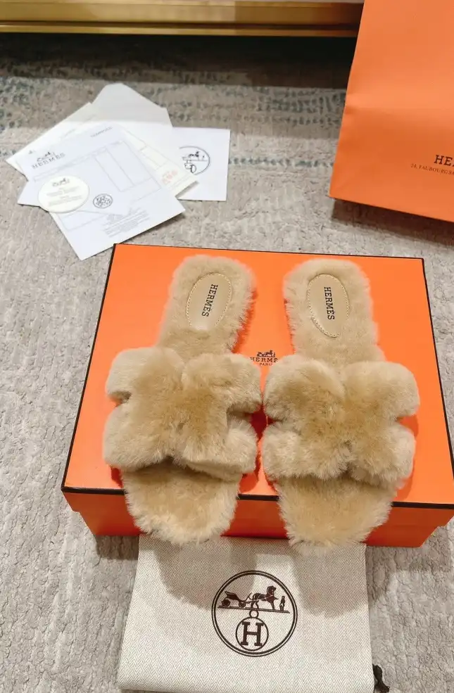 hype Hermes Slippers