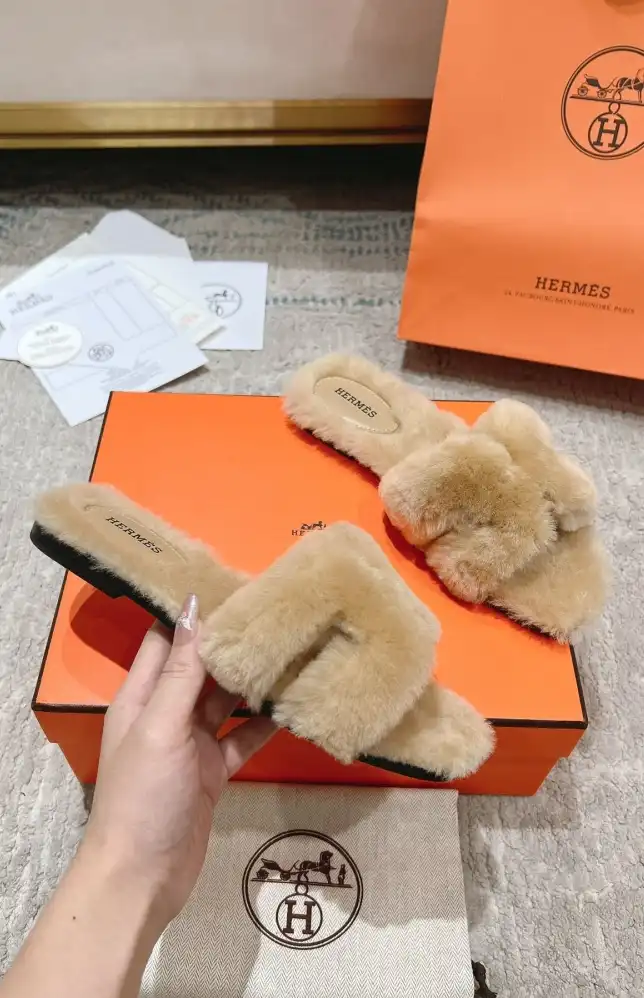 hype Hermes Slippers