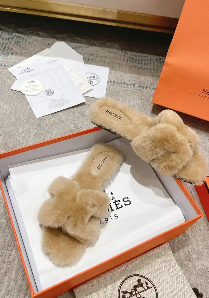 hype Hermes Slippers