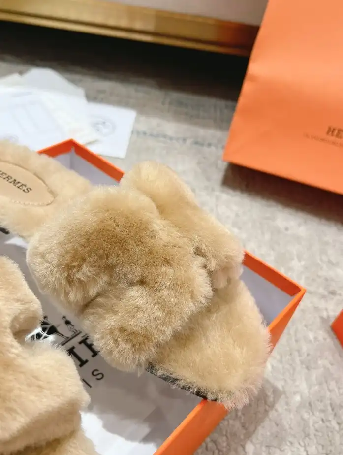 hype Hermes Slippers