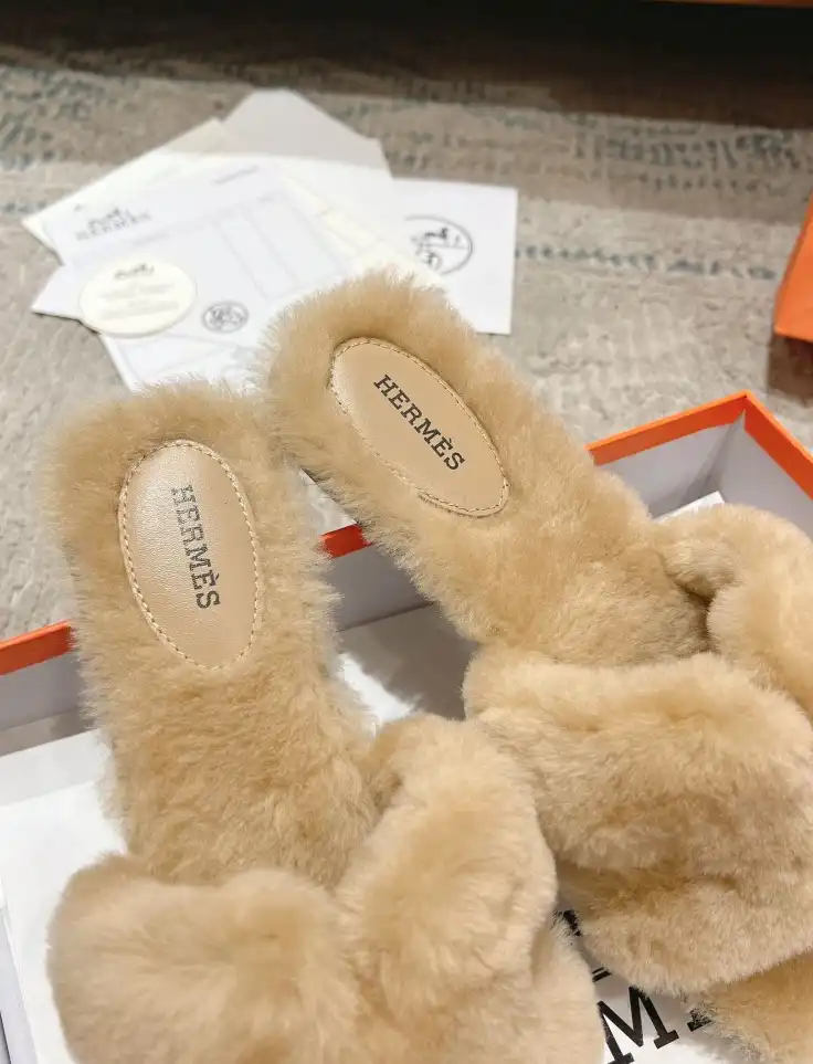 hype Hermes Slippers