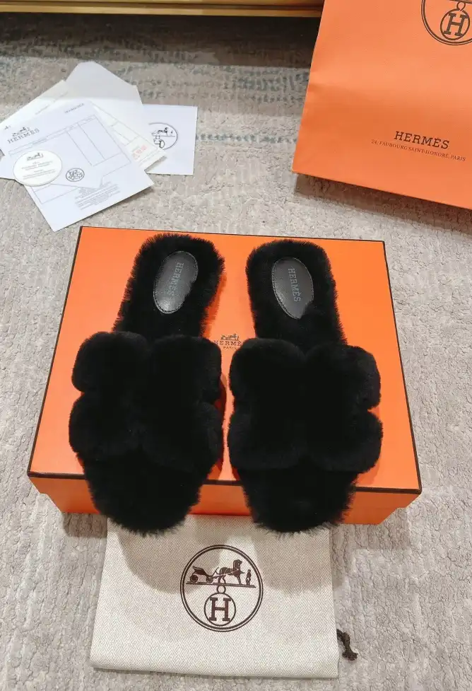 hype Hermes Slippers