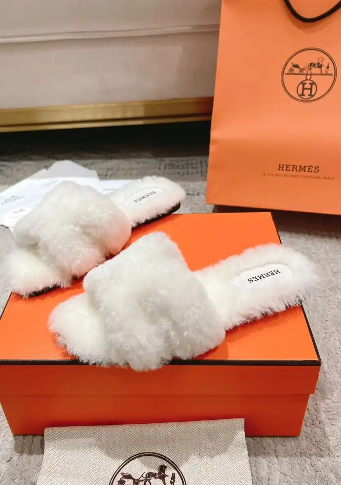 hype Hermes Slippers