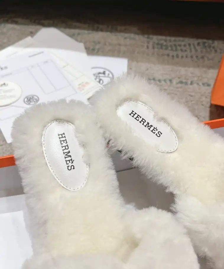 hype Hermes Slippers