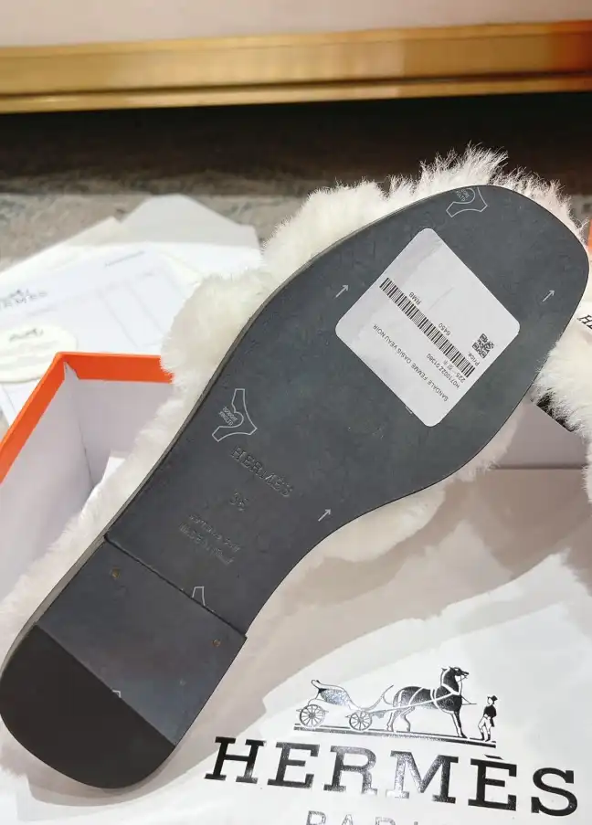 hype Hermes Slippers