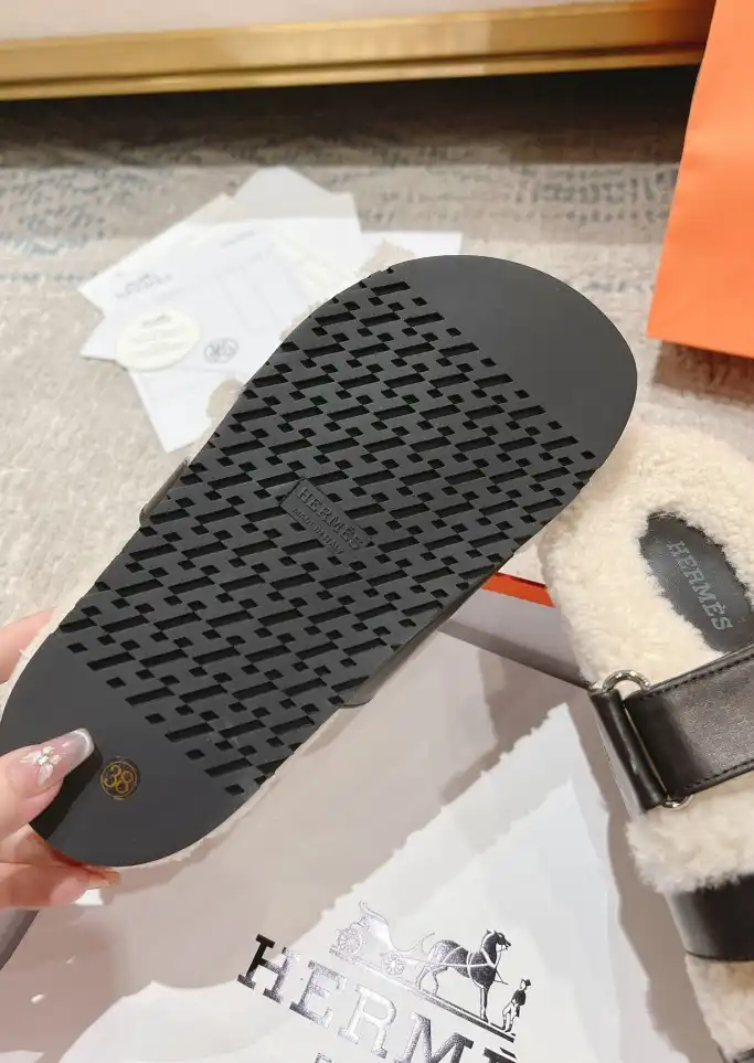 hype Hermes Slippers