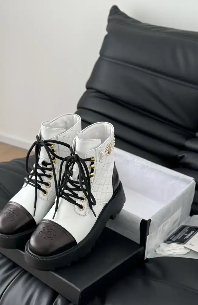 hype Chanel Boots