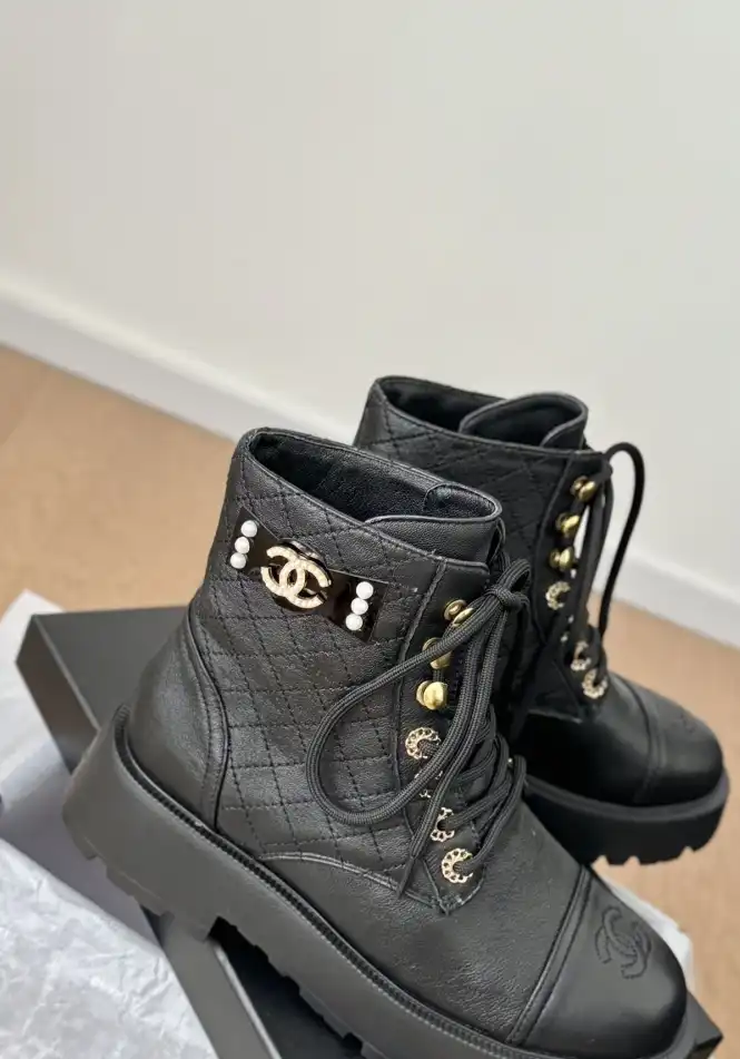 hype Chanel Boots