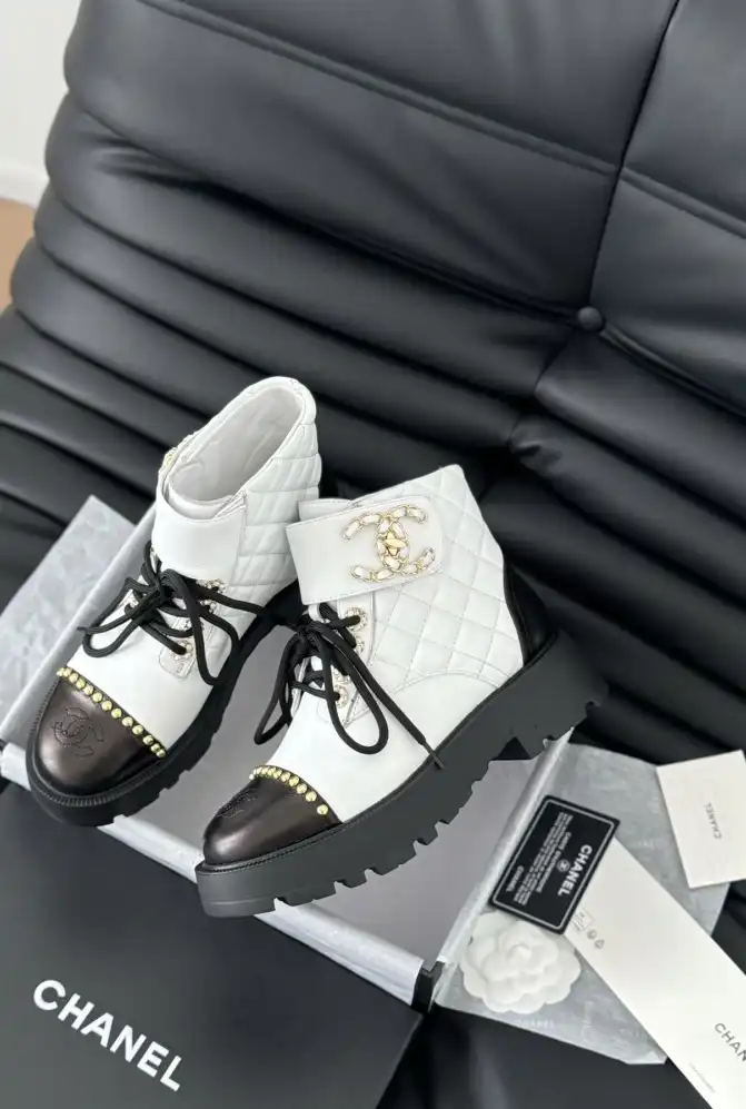 hype Chanel Boots