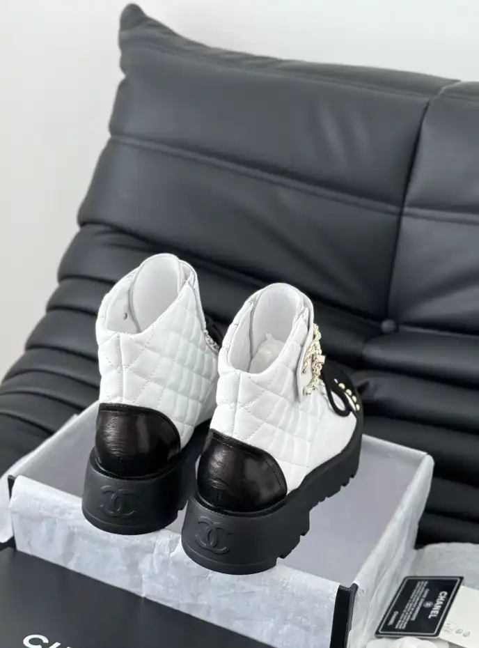 hype Chanel Boots