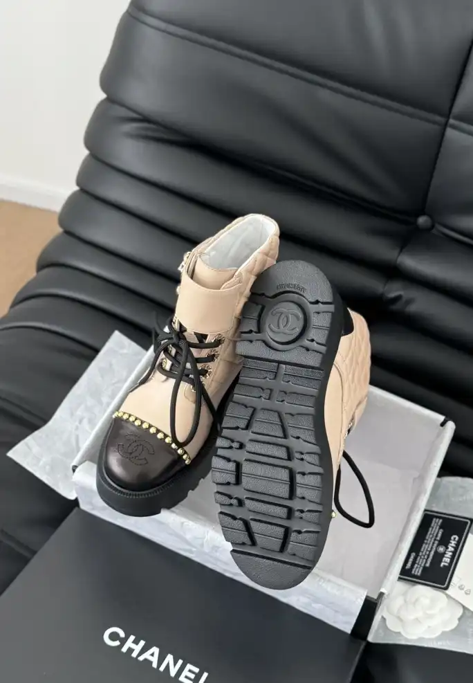 hype Chanel Boots