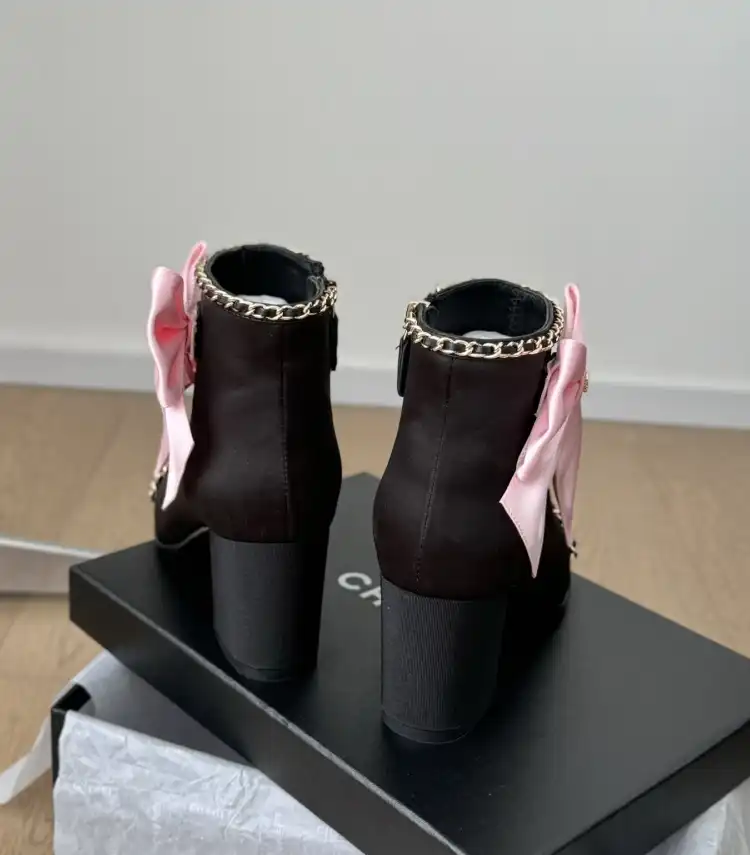 hype Chanel Boots