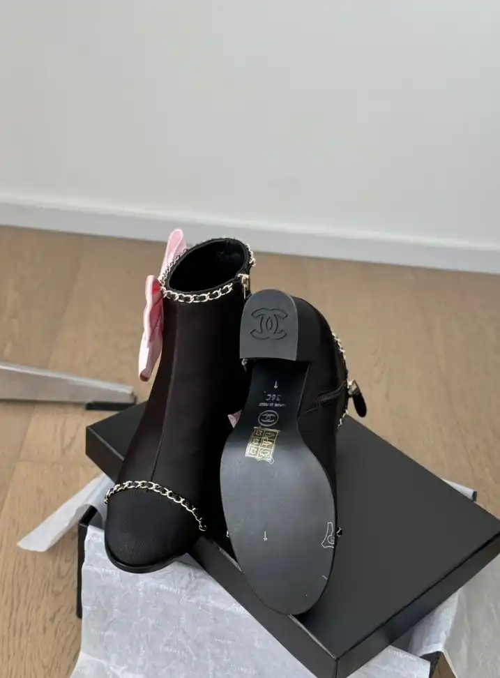 hype Chanel Boots