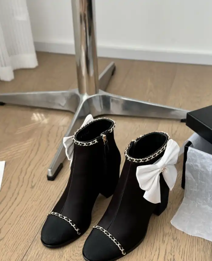 hype Chanel Boots