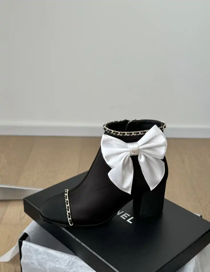 hype Chanel Boots