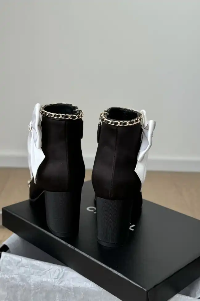 hype Chanel Boots