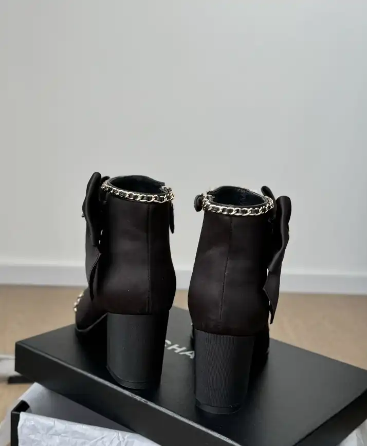 hype Chanel Boots