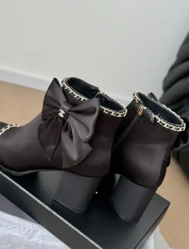 hype Chanel Boots