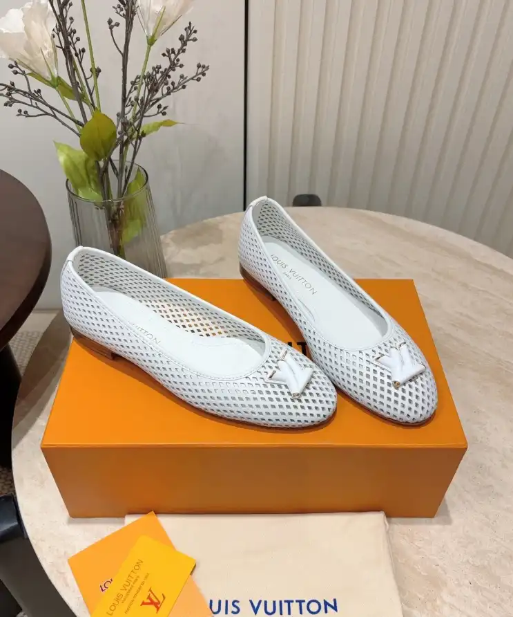 hype LV flat shoes