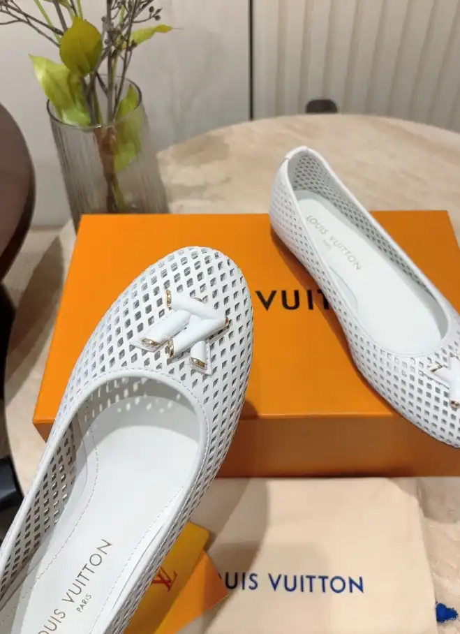 hype LV flat shoes