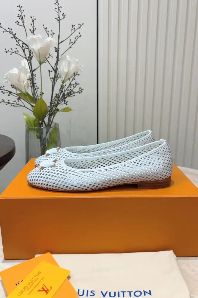 hype LV flat shoes