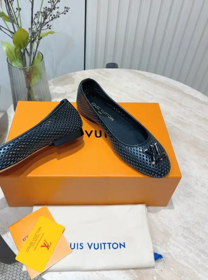 hype LV flat shoes