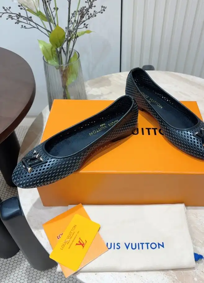 hype LV flat shoes