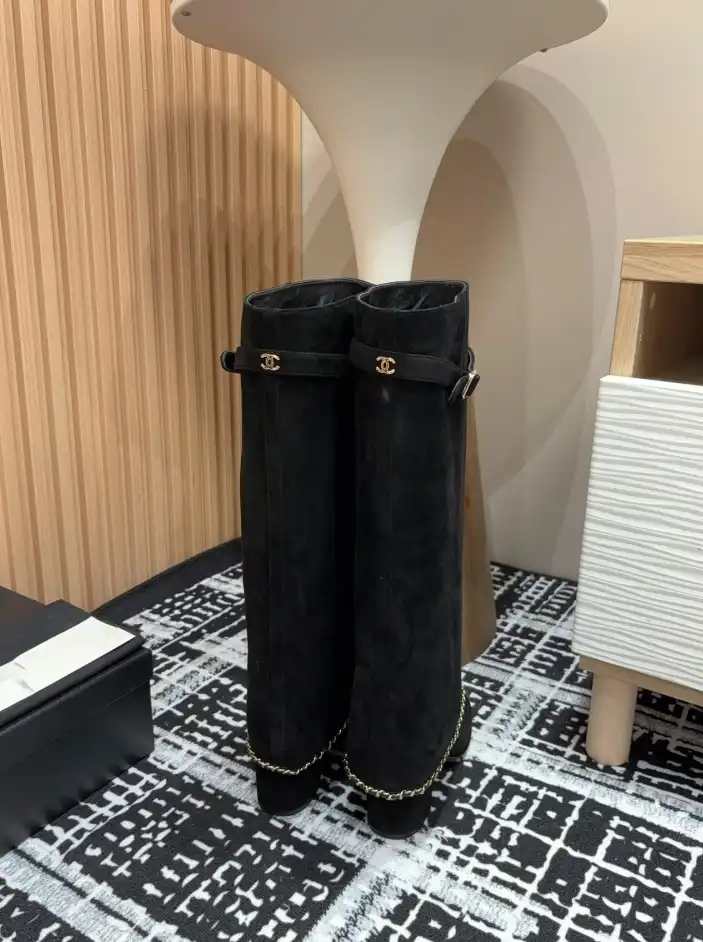 hype Chanel Boots