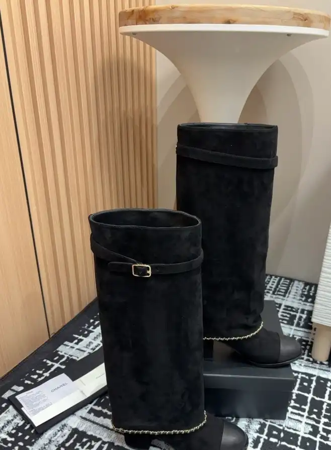 hype Chanel Boots