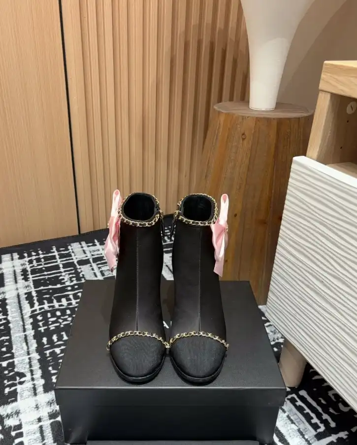 hype Chanel Boots