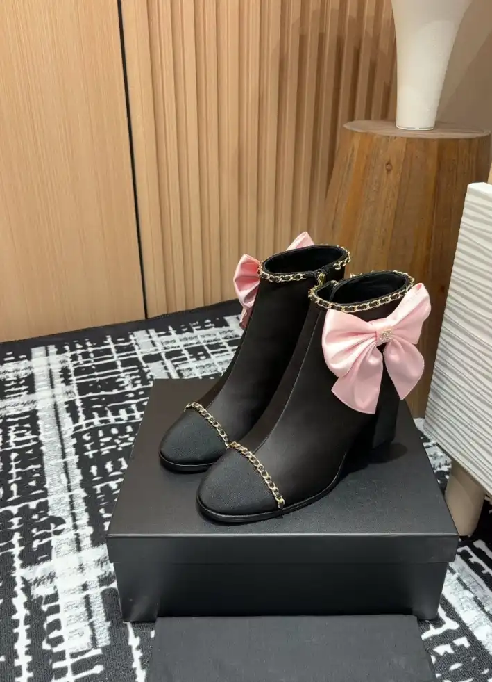 hype Chanel Boots