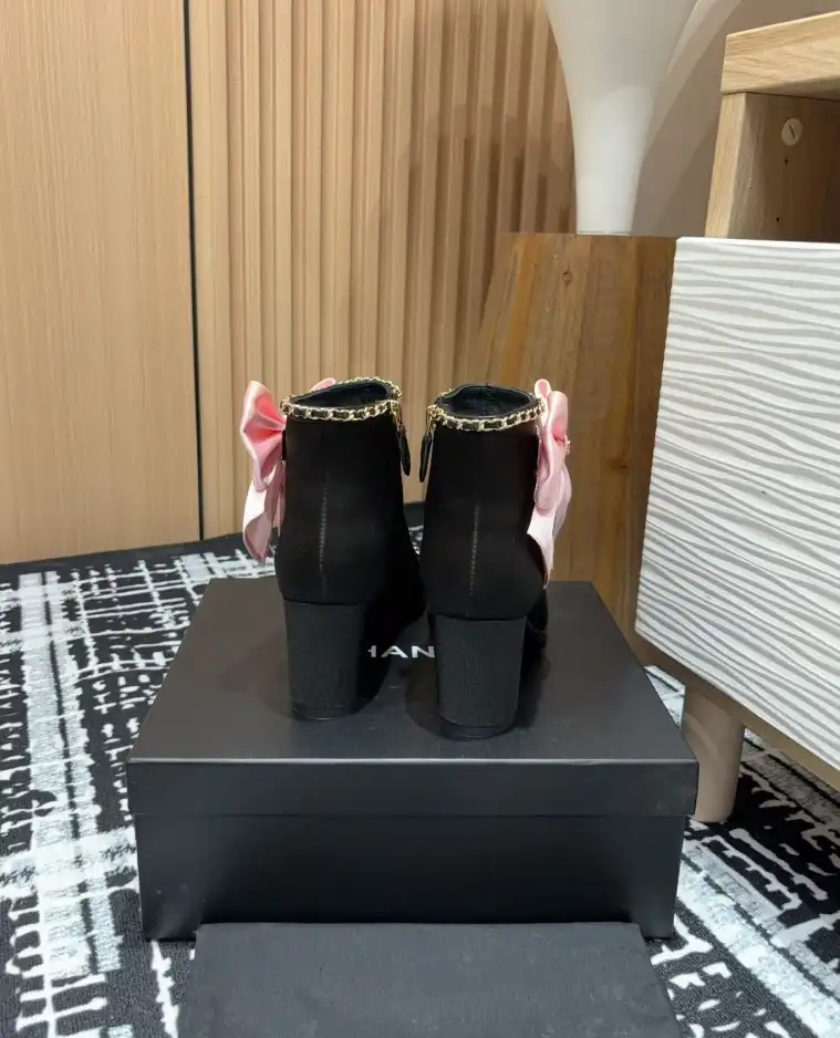 hype Chanel Boots