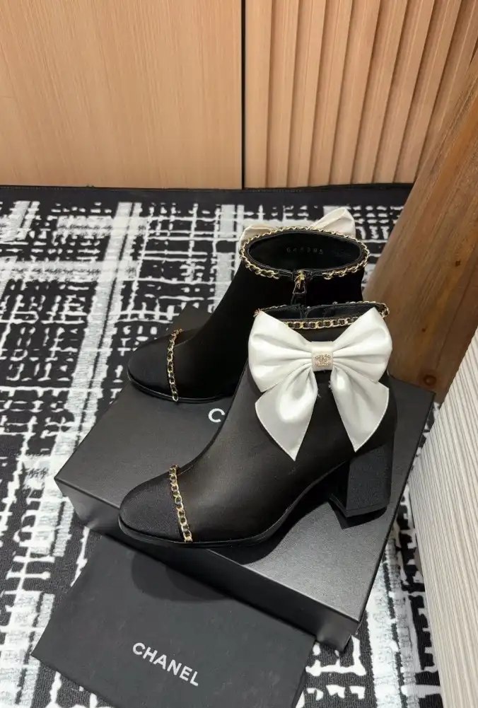 hype Chanel Boots