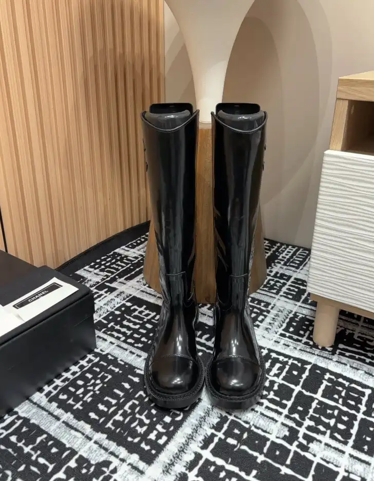 hype Chanel Boots