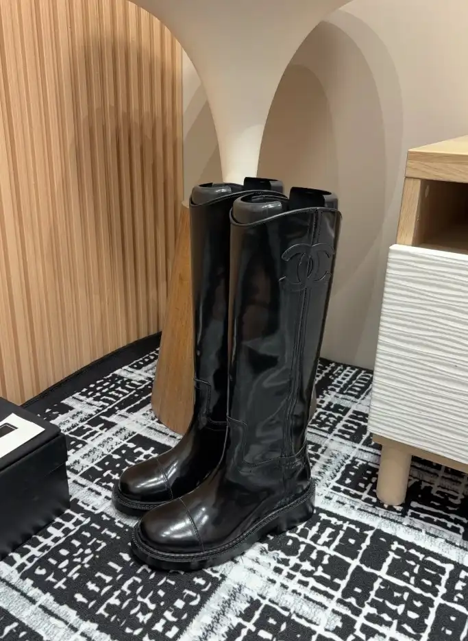 hype Chanel Boots