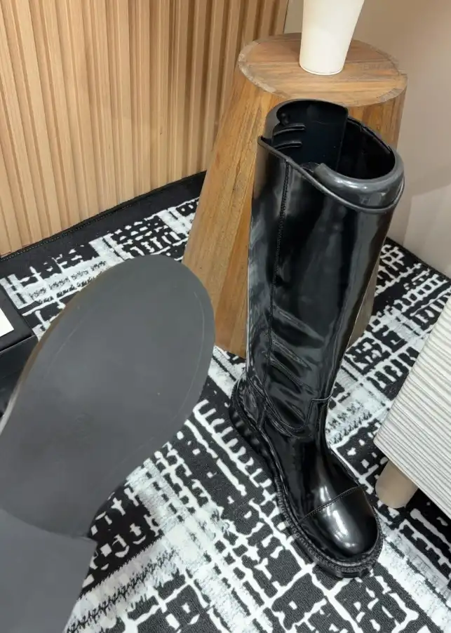 hype Chanel Boots