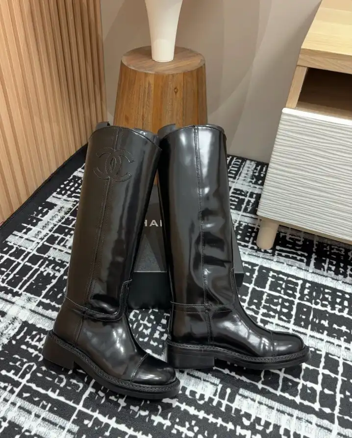 hype Chanel Boots