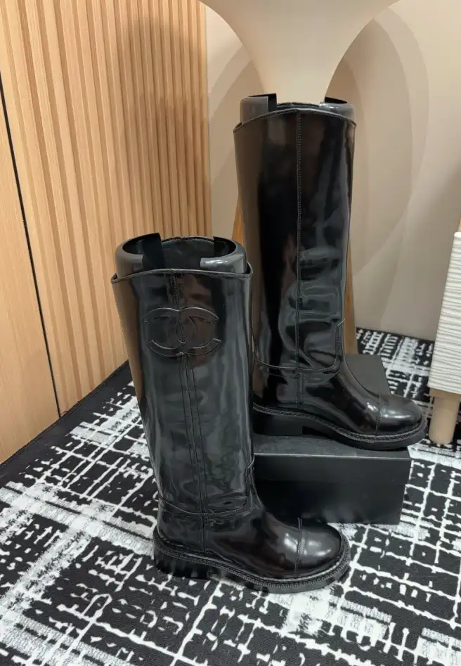 hype Chanel Boots