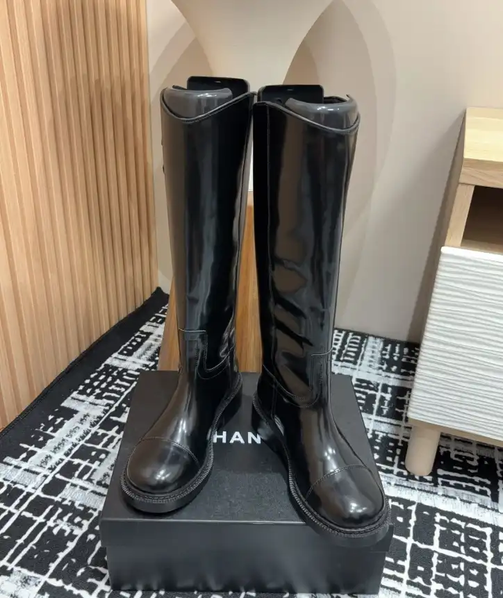 hype Chanel Boots