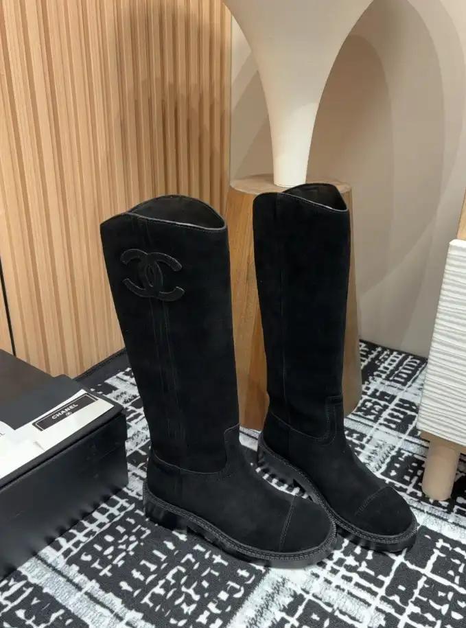 hype Chanel Boots