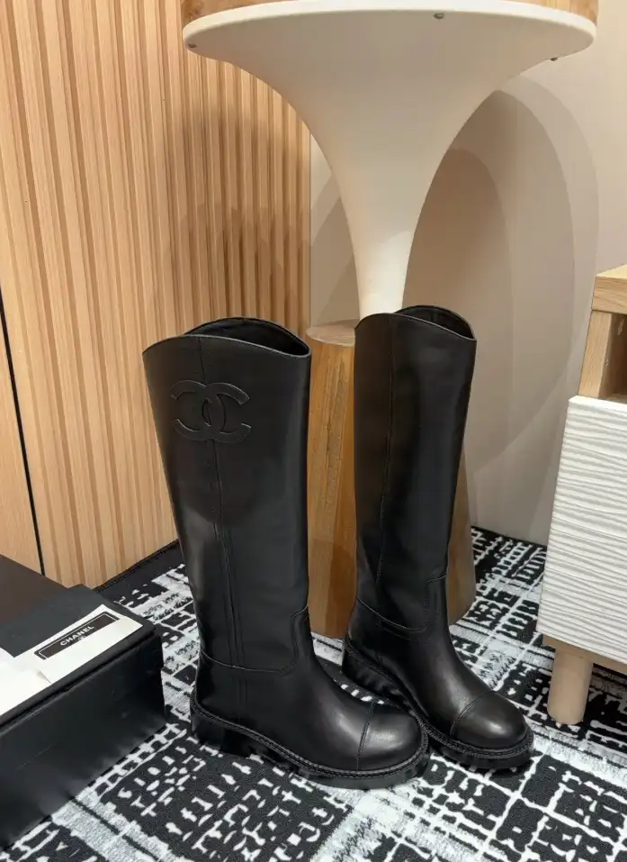 hype Chanel Boots