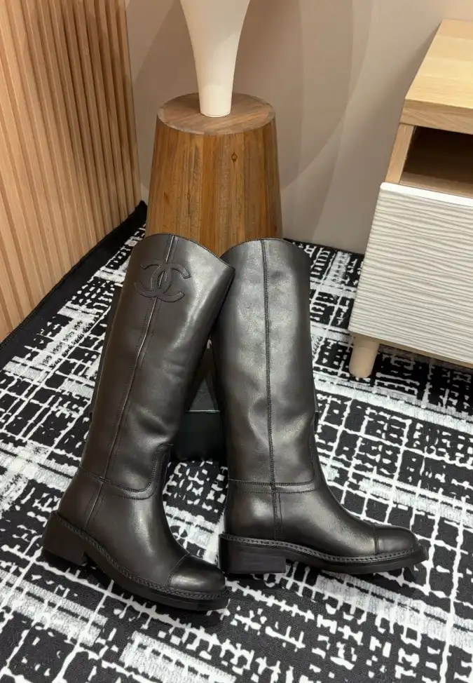 hype Chanel Boots