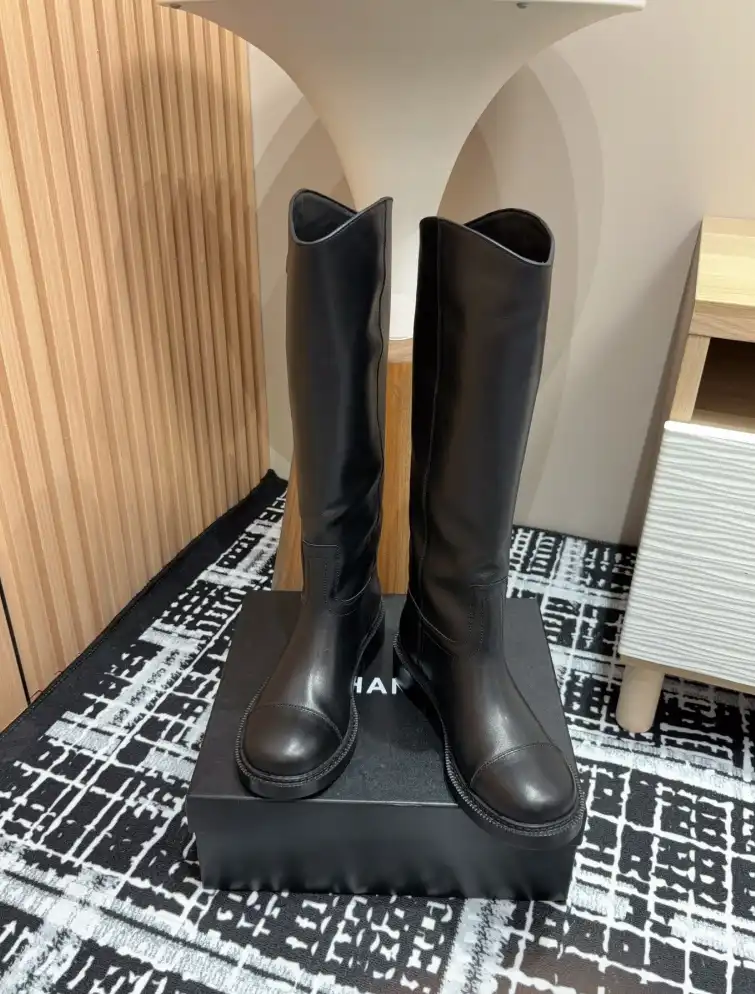 hype Chanel Boots