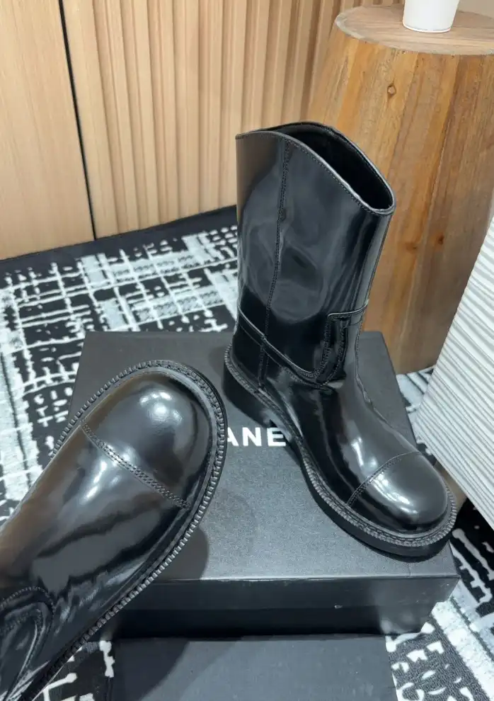 hype Chanel Boots