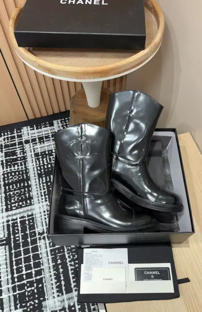 hype Chanel Boots