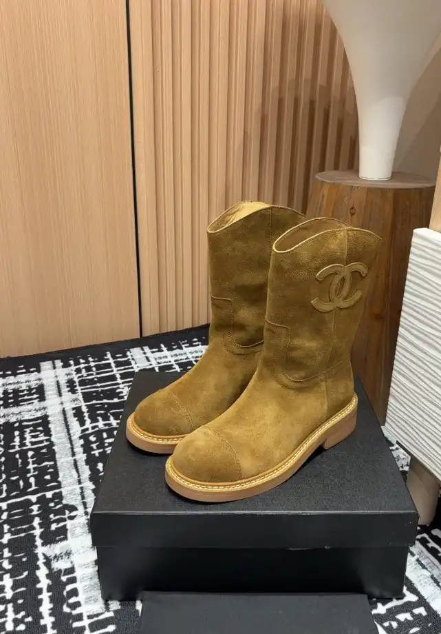 hype Chanel Boots