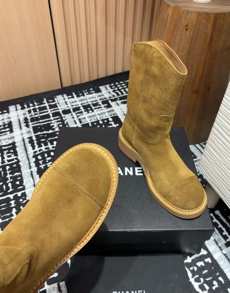 hype Chanel Boots