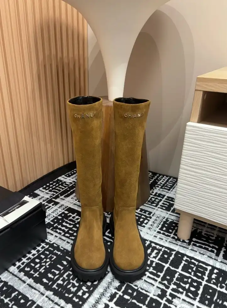 hype Chanel Boots