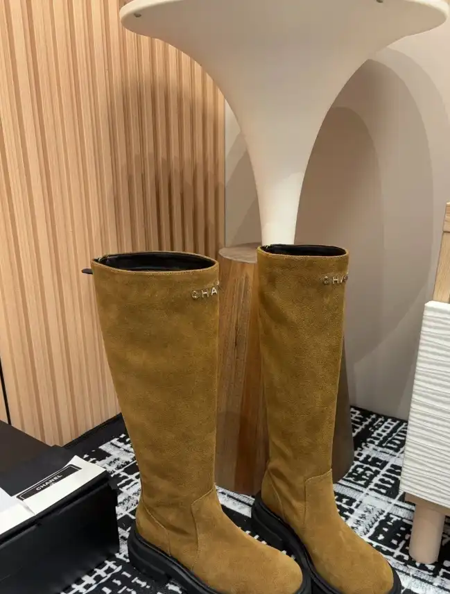 hype Chanel Boots